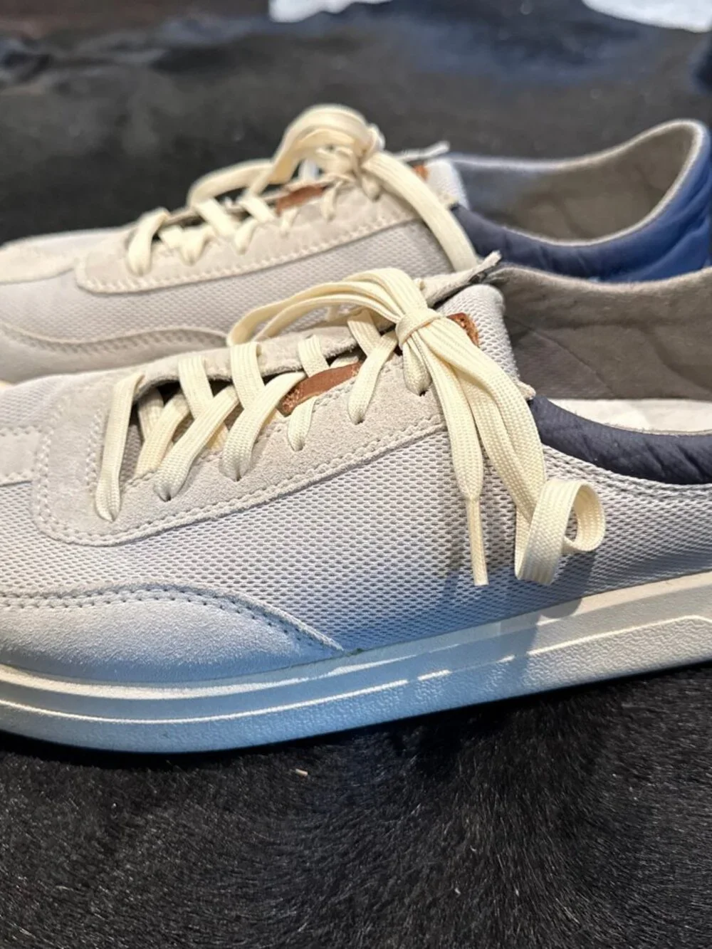 OluKai Punini lace up suede upper casual shoes pale blue/dark blue heels 10.5